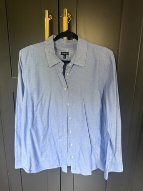 Talbots Men's Pale Blue Button-Up Dress Shirt